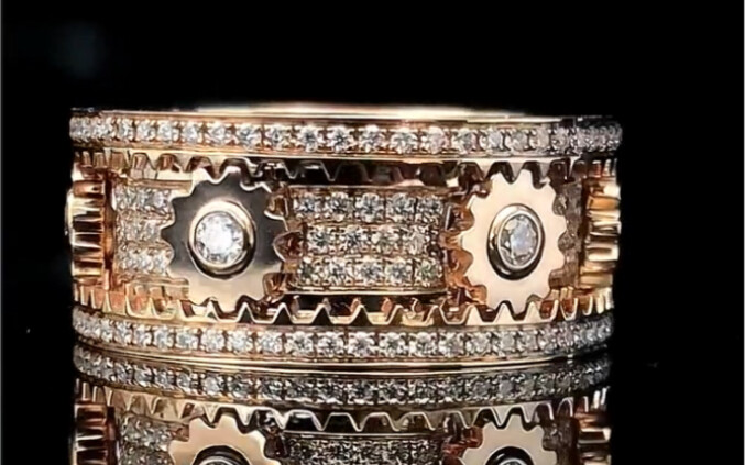 Đây là tác phẩm khiến tôi hài lòng nhất nhưng cũng hối hận nhất từng làm, chiếc nhẫn bánh răng đầy s