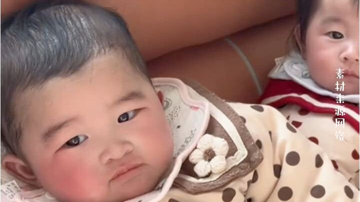 ความต่างสุดขั้วของพี่น้องฝาแฝดชายหญิง