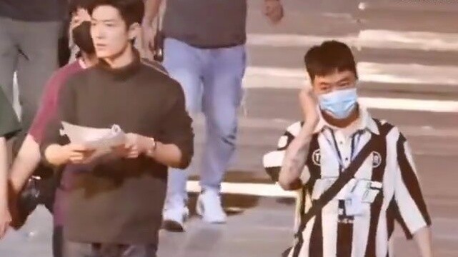 [The sea in Xiao Zhan's dream] Never seen before! Zhan Zhan reads the script carefully