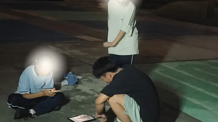 关于我凌晨健身，遇到夜不归宿的女初中生
