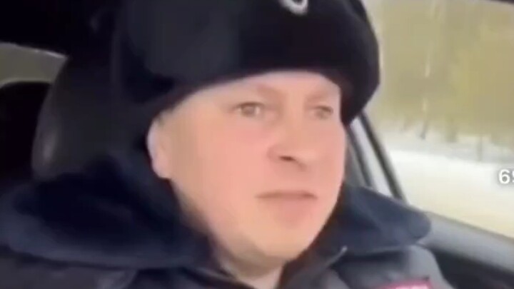 Russian 🇷🇺 police chase a Chinese car! Can’t even name the model 😂
