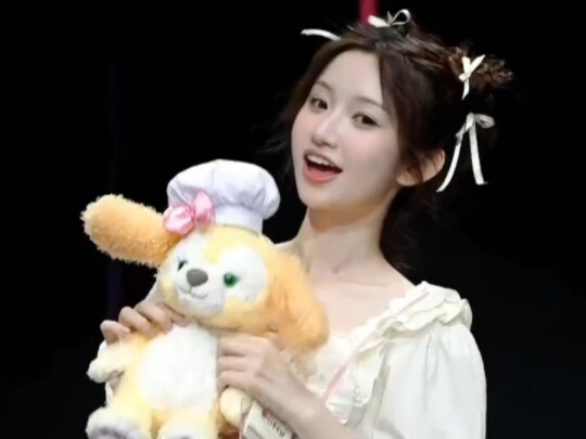 Dian Dian แฟชั่นโชว์จีน เดทติ้งสาวน่ารัก กับลุคประจำวันบนรันเวย์ OGS แฟชั่นโชว์สาวเอเชีย