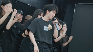 【周深】上海演唱会倒计时两天！舞蹈排练花絮【2024周深9.29Hz巡回演唱会】