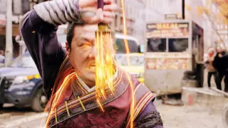 Doctor Strange: Are you happy? Wang: I'm too busy to open the portal with my feet, so I don't have t