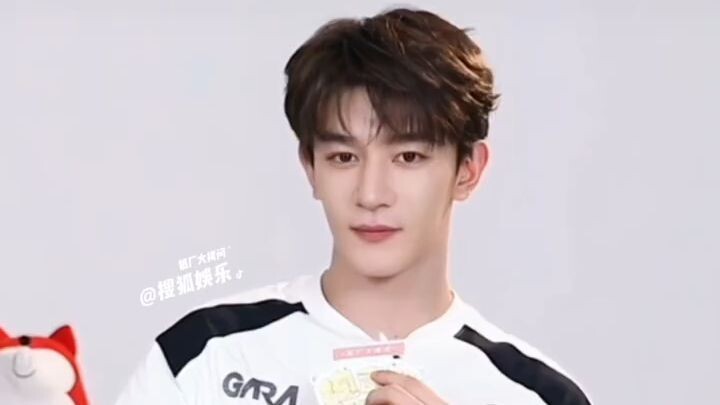 Interview Xia Zhiguang #VeilofShadows #月鳞绮纪 #FantasyCdrama