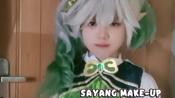 ketika lagi asik cosplay nahida tapi di suruh pergi ke warung