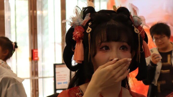Hefei Yintai offline penampilan wajah ungu