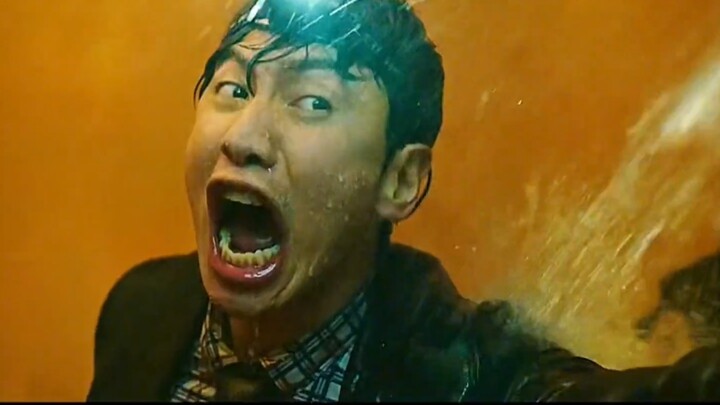 Menonton dua film bencana Korea sekaligus dalam satu kali duduk