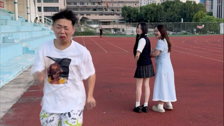 I just want to add her on WeChat.
