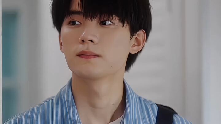 Still Cut Zhou Yiran in When I Fly Towards You