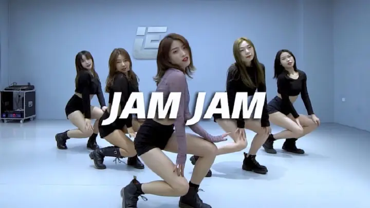 Jam Jam IU кавер. Jam Jam IU обложка. IU Jam Jam Dance Cover. Jam Jam корейская девочка.