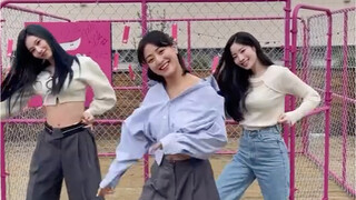 Thử thách nhảy! TWICE《SET ME FREE》