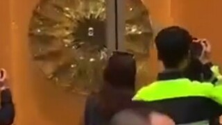 当时的妈妈该有多无助