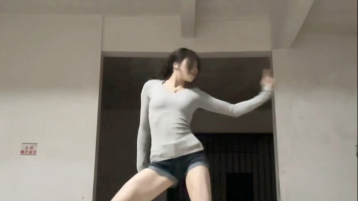 โซโล่เพลงนี้ของเจนนี่สามารถตีได้อีก 100 ปีเลยนะ