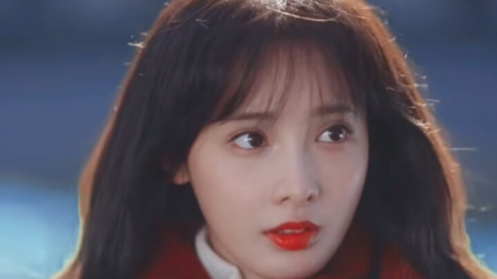 Holy cow! Just how many people can her looks blow away?!