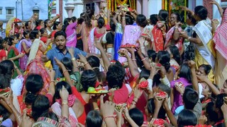 Awara by Jeet & Sayantika (2012)