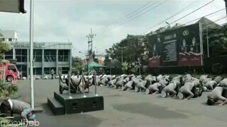 One piece  bersujud maaf atas tragedi stadion kanjuruhan