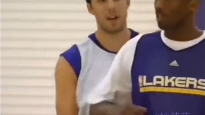 อัตโนมัติ ศอกกระแทก ลืมปิด......