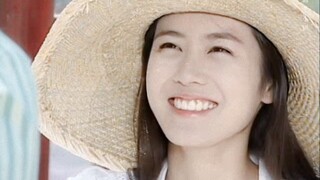 这笑眼，我愿称之为甜妹天花板