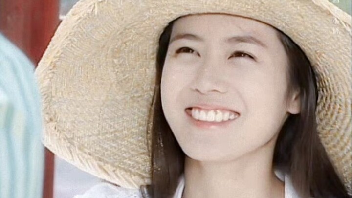 这笑眼，我愿称之为甜妹天花板