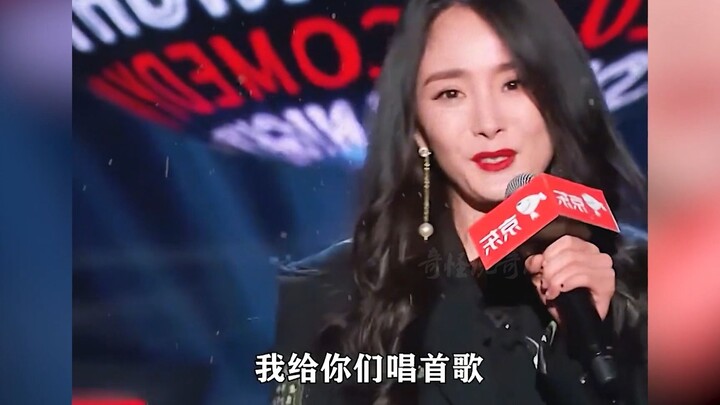 مشهد شهير لمياو يانغ في الرد بذكاء على النكات: كل جملة تظهر سرعة رد فعلها، حتى جين شينغ تستسلم لها.