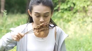 闺蜜嫁给前男友，阿巴阿巴当小丑