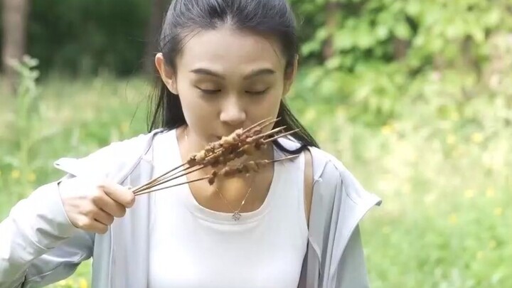 闺蜜嫁给前男友，阿巴阿巴当小丑