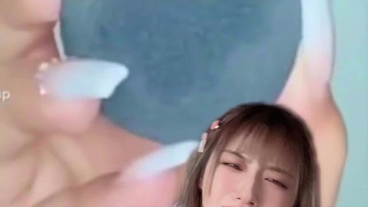 Trứng trang điểm để trong tủ lạnh rồi đánh lên có bám da hơn không? Để mình thử sơ nhé