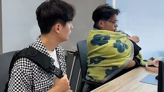 当我有个怕冷的同事