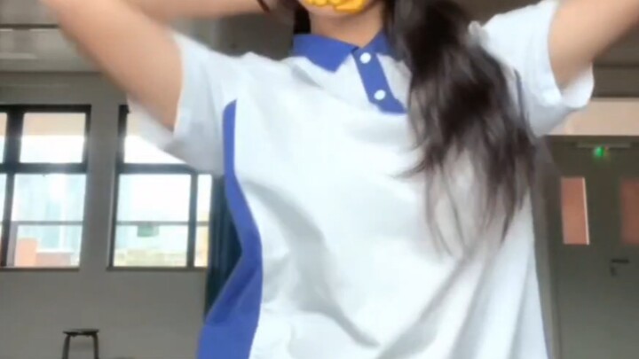 Shenzhen girls' high school uniforms, so cute—like little cupcakes!