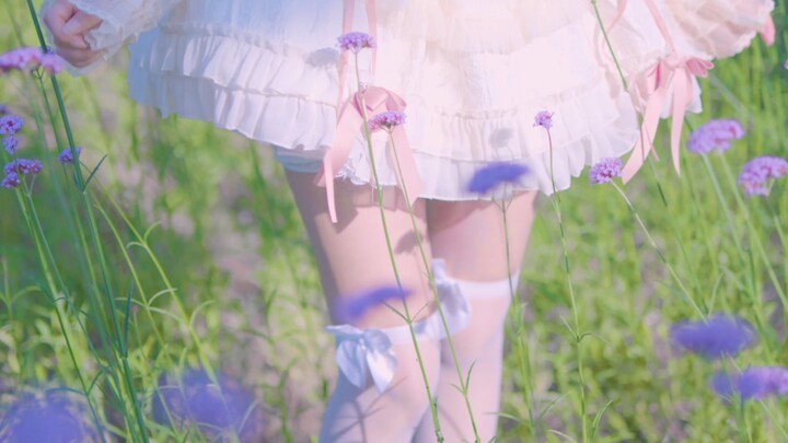 How can I get your attention? I love you—won’t you come in and take a look?