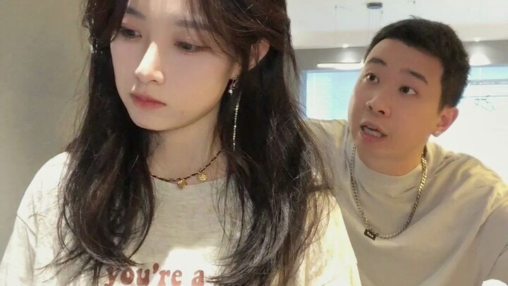 When your girlfriend can't find her phone before going out