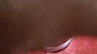 Tôi muốn ghi lại quá trình ăn dưa lưới mơ ước, nhưng không ngờ mình lại vụng về đến mức khóc to như 