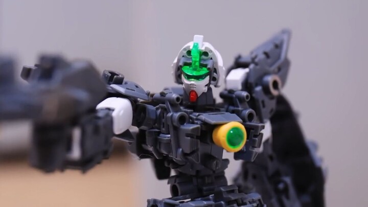 [Gundam Stop-Motion Animation] I told you, any mecha with wings is not to be messed with!