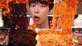 The hottest devil spicy noodles VS Turkey noodles, which is hotter?