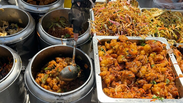 Nikmati bersama saya nasi kotak pinggir jalan khas Tiongkok Timur Laut—cuma 12 yuan, cukup untuk ken