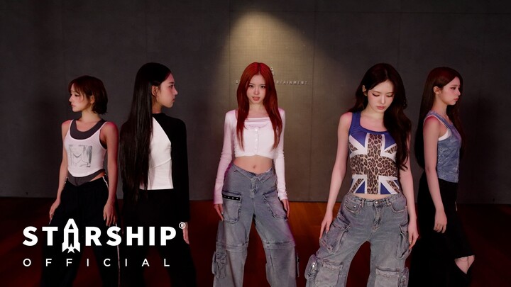 KiiiKiii 'Candy Pink Magic Hole Flip Phone' Dance Practice
