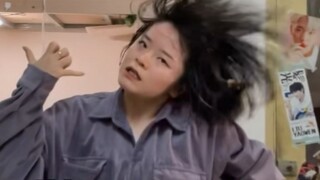 I spent ten minutes in the dorm learning Li Jun's choreography [Cold Blooded]