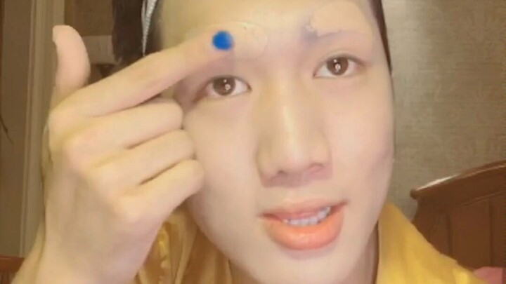 韩美娟楼上住着柳岩女士   美娟讲述直播遇到的难题