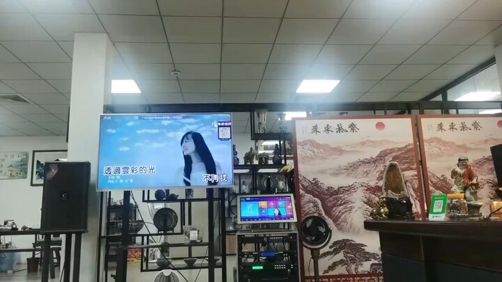 別把他人的善良當軟弱，那是一種大度；別把他人的寬容當懦弱，那是一種慈悲。好脾氣的人不輕易發火，不代表不會發火；性子淡的人只是裝糊塗，不代表沒有底線。人心，不能玩弄；緣分，不能揮霍。把情當情，才有真感