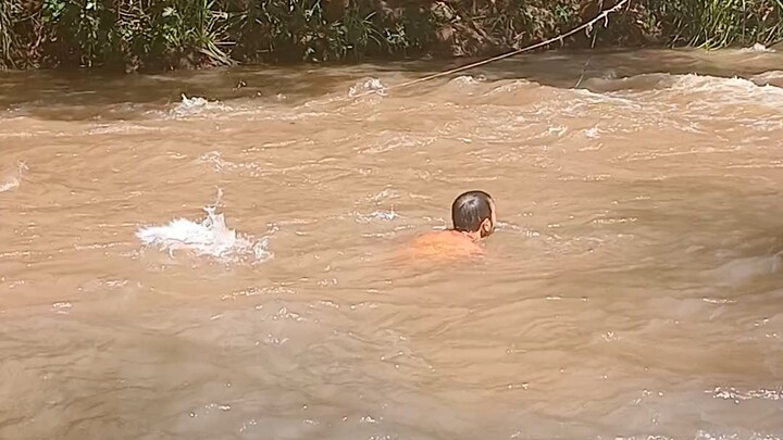 Dia De Churrasco na Beira do Rio