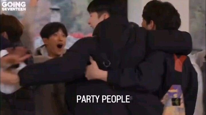 “We’ve even counted the续约! We’ve known each other for 10 years already!” boo said this with confiden
