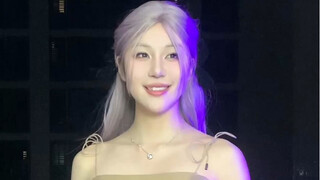 Haha, phụ nữ, dám phớt lờ tôi à