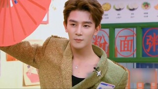 Guangguang's fan dance is stunningly beautiful; I finally get the dance role!