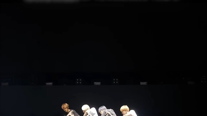 ...Thật sự điên rồi, hoàn toàn là huyền thoại, mức độ này chẳng phải người thường đâu nhỉ… Làm được 