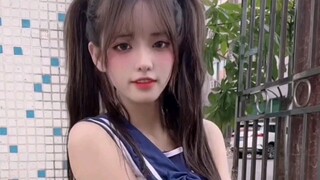"Everyone has twin tails"