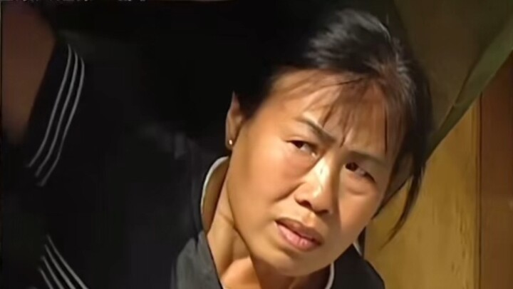 Old lady: Let me see what's going on.