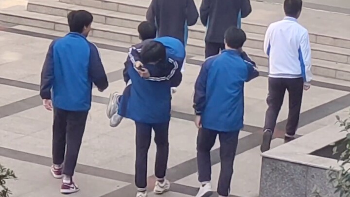 校草和他的勾人小娇妻……