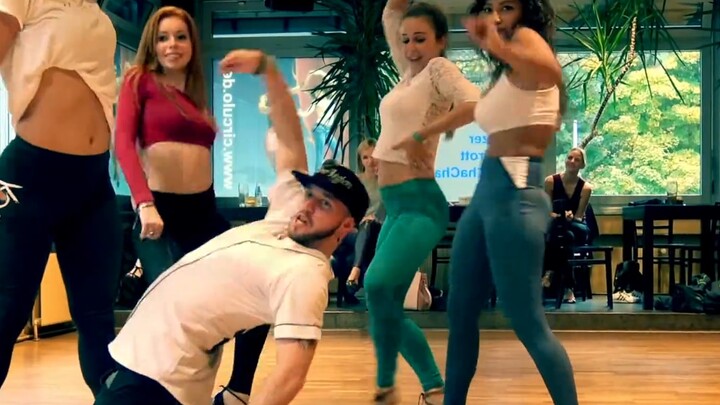 Schoolgirls smashed up Workshop with Christina @ Bachata me mucho Munich