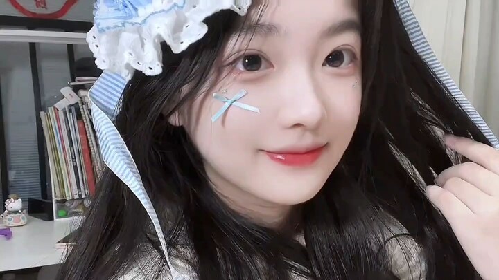 “แฟ้มข้อมูลหน้าสวยระดับเทพทั้งเน็ต” หมายเลข 166: ถั่วป๋าหลูนอนไม่หลับ